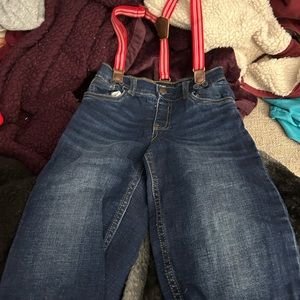 I’m selling suspenders